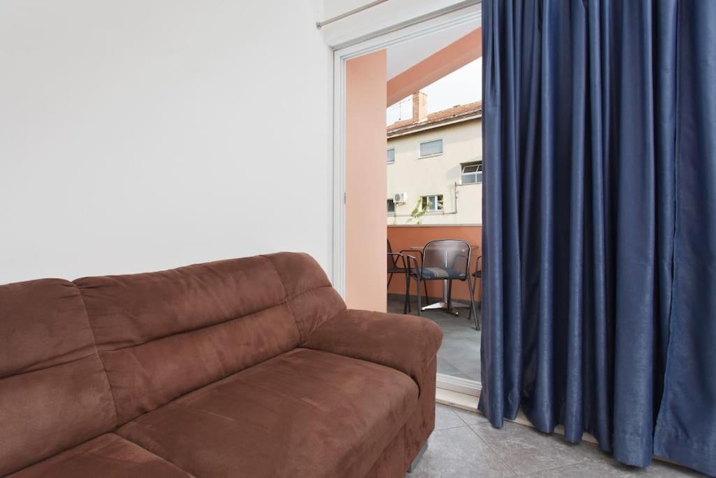 Apartments Mani Trogir Exterior photo