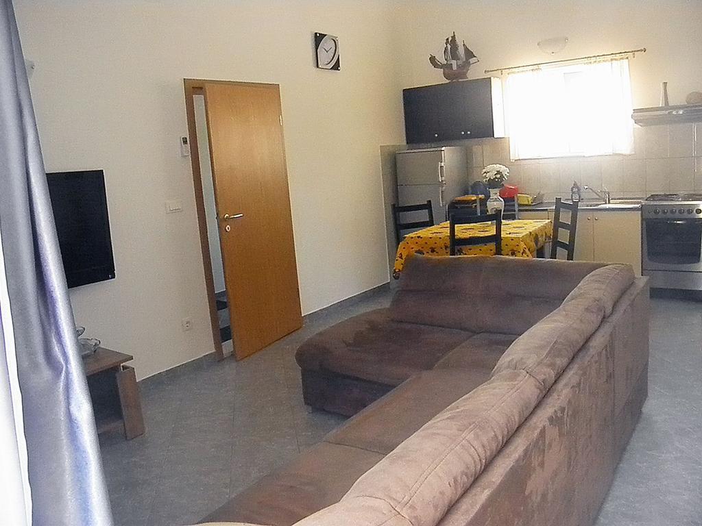 Apartments Mani Trogir Room photo